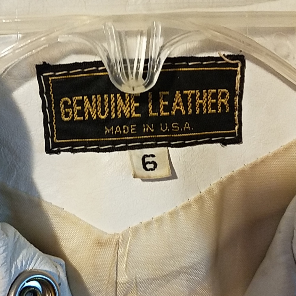 SOLD! Ivory Leather Jacket - Picture 5 of 8